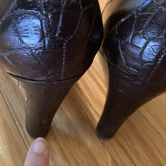 Naturalizer Leather Chocolate Brown Platform Heels, fit 6.5-7 - Picture 10 of 15